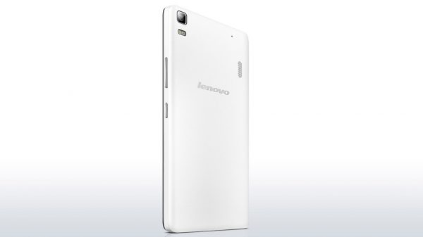 lenovo-smartphone-a7000-white-back-2